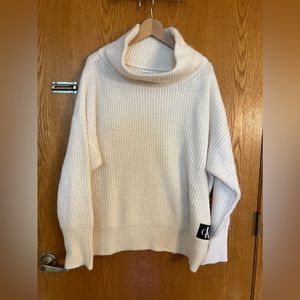 Calvin Klein wide neck soft, cozy winter sweater size XL